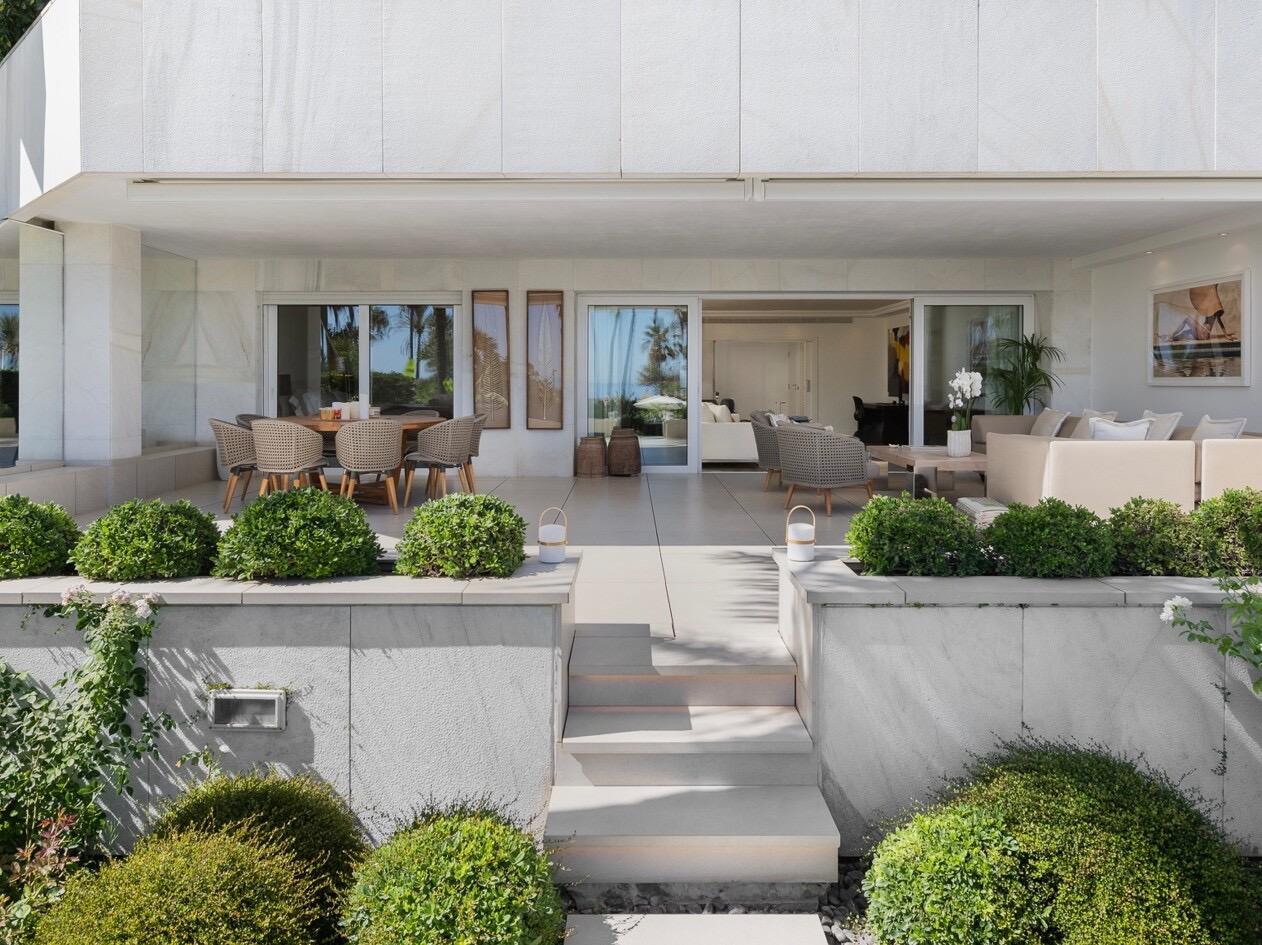 APARTAMENTO DE LUJO EN 1ª LÍNEA DE PLAYA MARBELLA