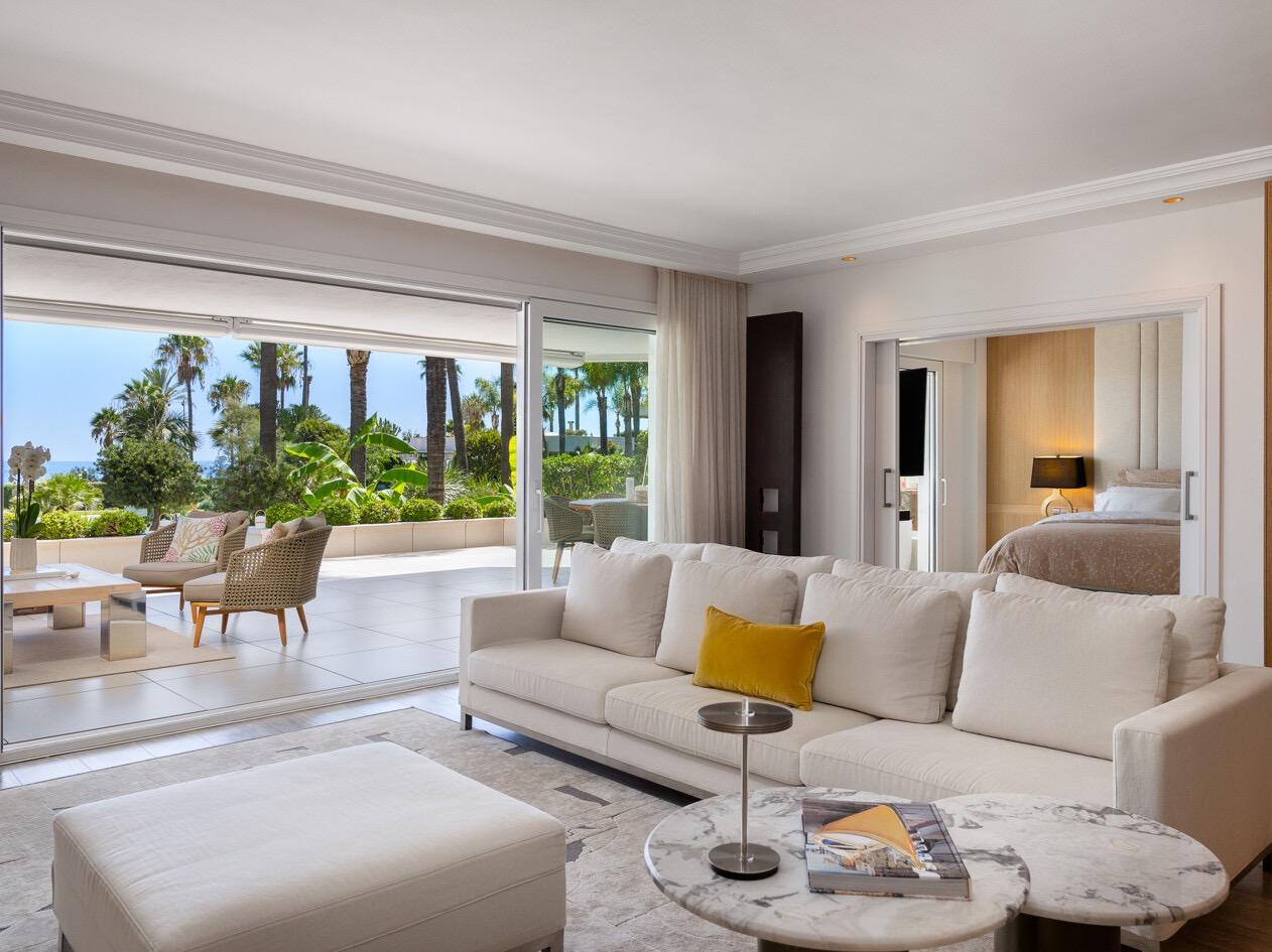 APARTAMENTO DE LUJO EN 1ª LÍNEA DE PLAYA MARBELLA - foto 2
