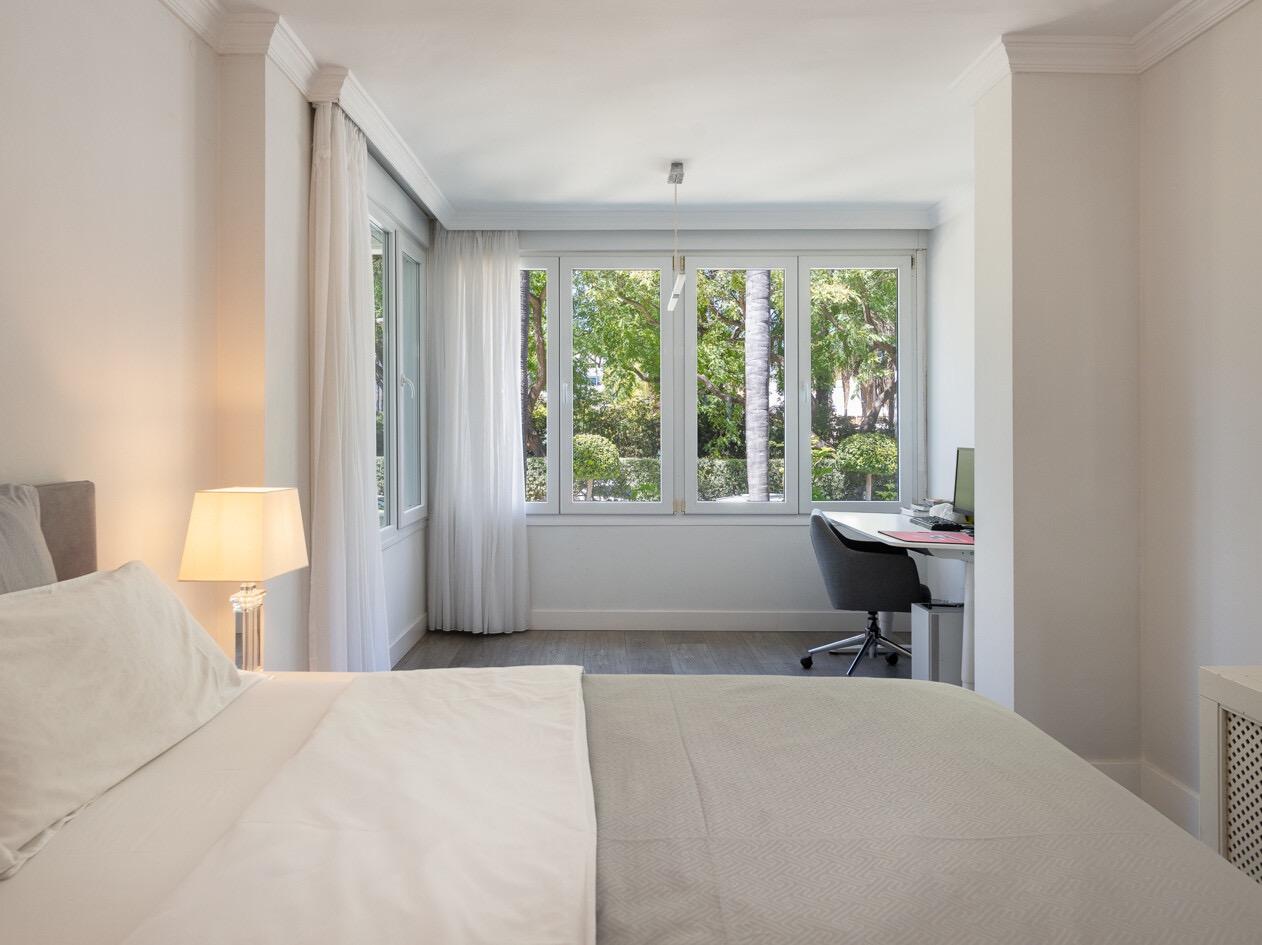 APARTAMENTO DE LUJO EN 1ª LÍNEA DE PLAYA MARBELLA - foto 11