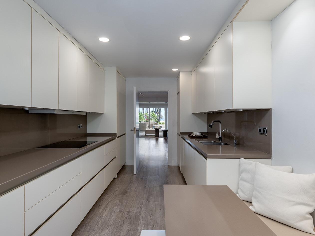 APARTAMENTO DE LUJO EN 1ª LÍNEA DE PLAYA MARBELLA - foto 8