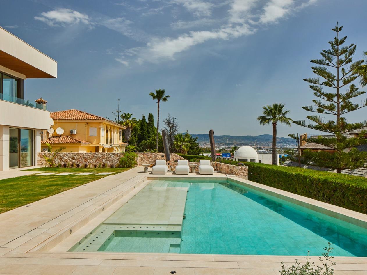 VILLA DE LUJO EN CHURRIANA, MÁLAGA - foto 2