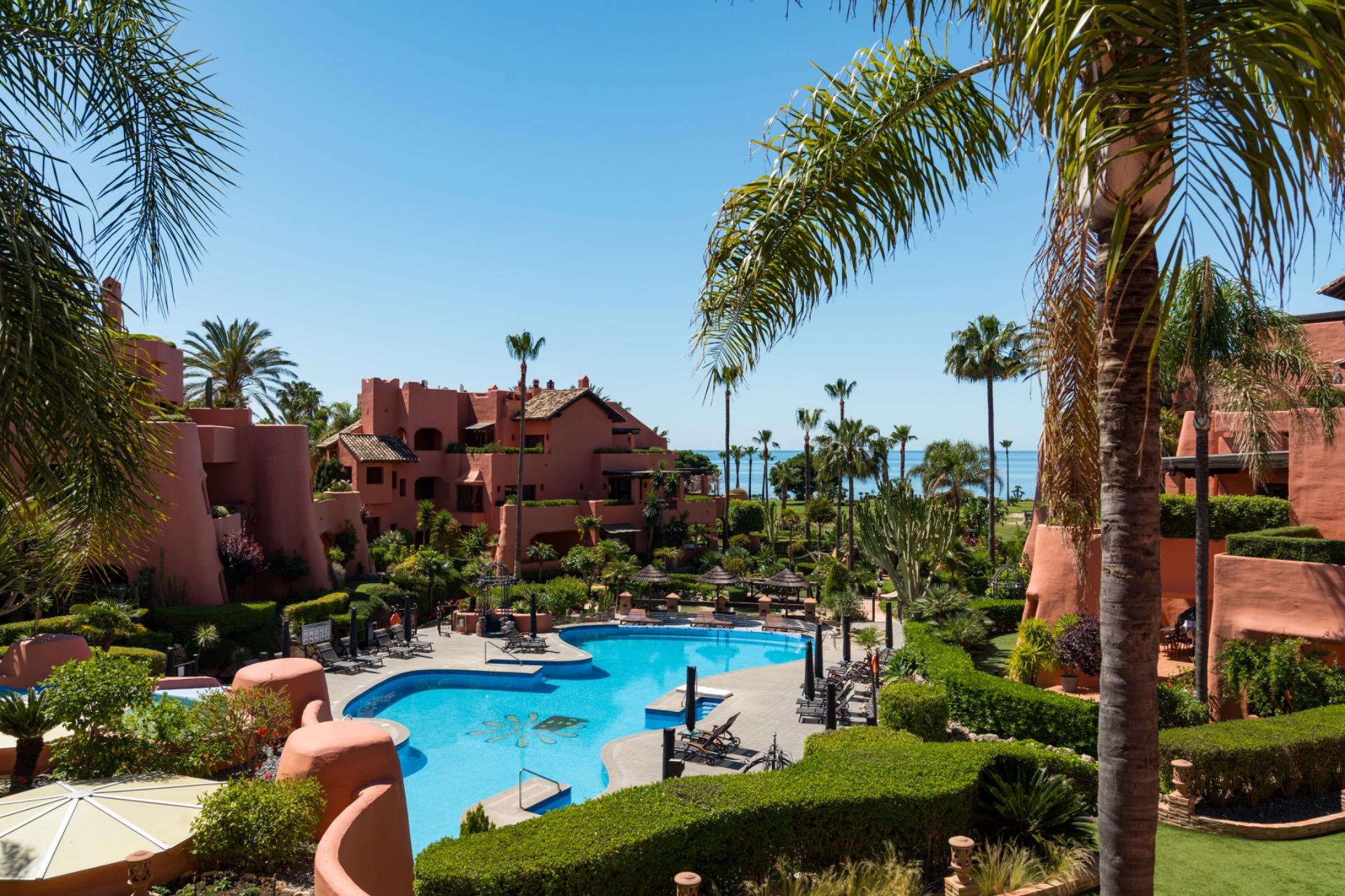 PENTHOUSE DE LUJO EN LA NUEVA MILLA DE ORO ESTEPONA - foto 2