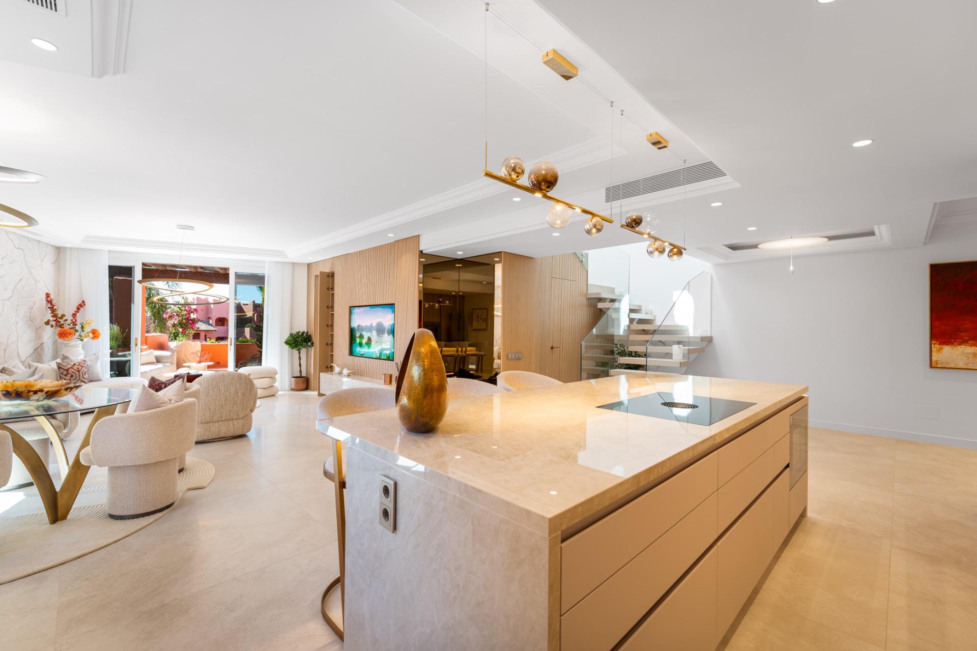 PENTHOUSE DE LUJO EN LA NUEVA MILLA DE ORO ESTEPONA - foto 10