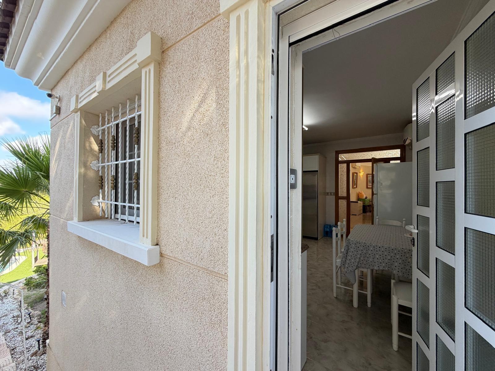 VILLA DE LUJO EN CIUDAD QUESADA DE 6 DORM. 6 BAÑOS. CON SUPE - foto 22