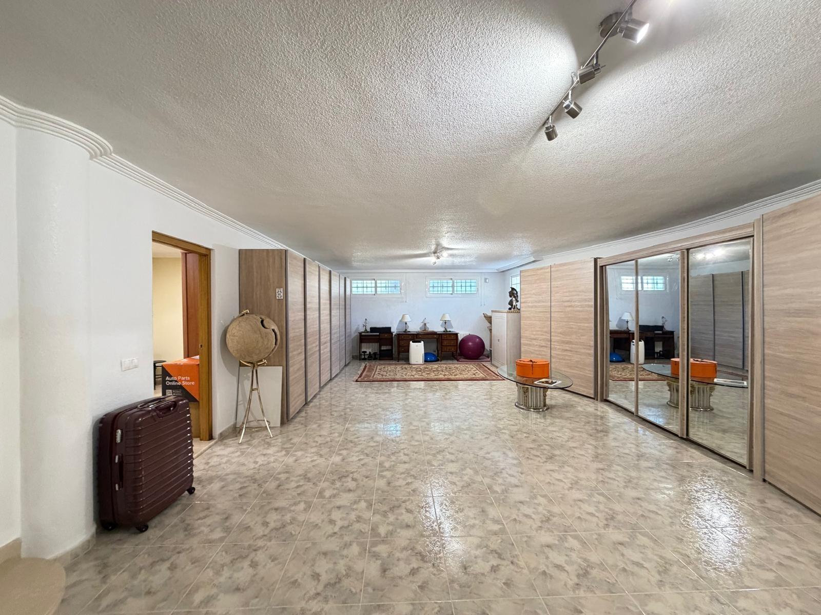 VILLA DE LUJO EN CIUDAD QUESADA DE 6 DORM. 6 BAÑOS. CON SUPE - foto 35