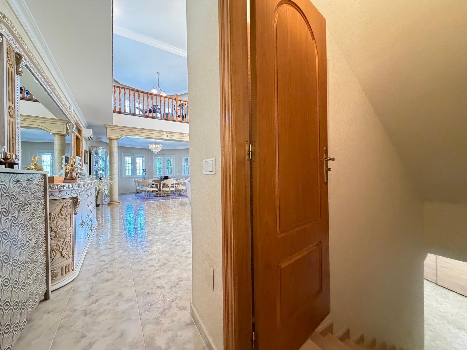 VILLA DE LUJO EN CIUDAD QUESADA DE 6 DORM. 6 BAÑOS. CON SUPE - foto 43