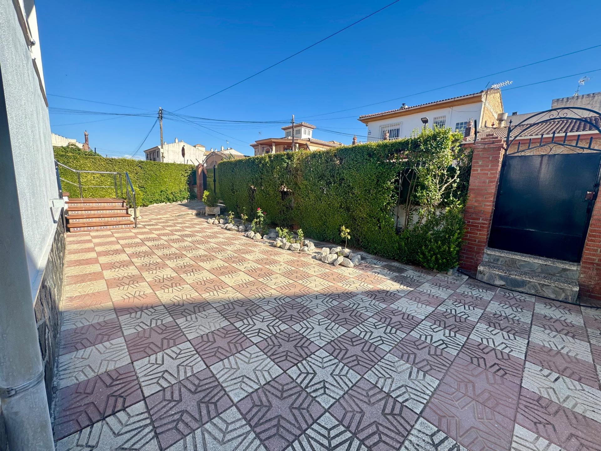 Chalet independiente con gran parcela, piscina privada y gar - foto 18