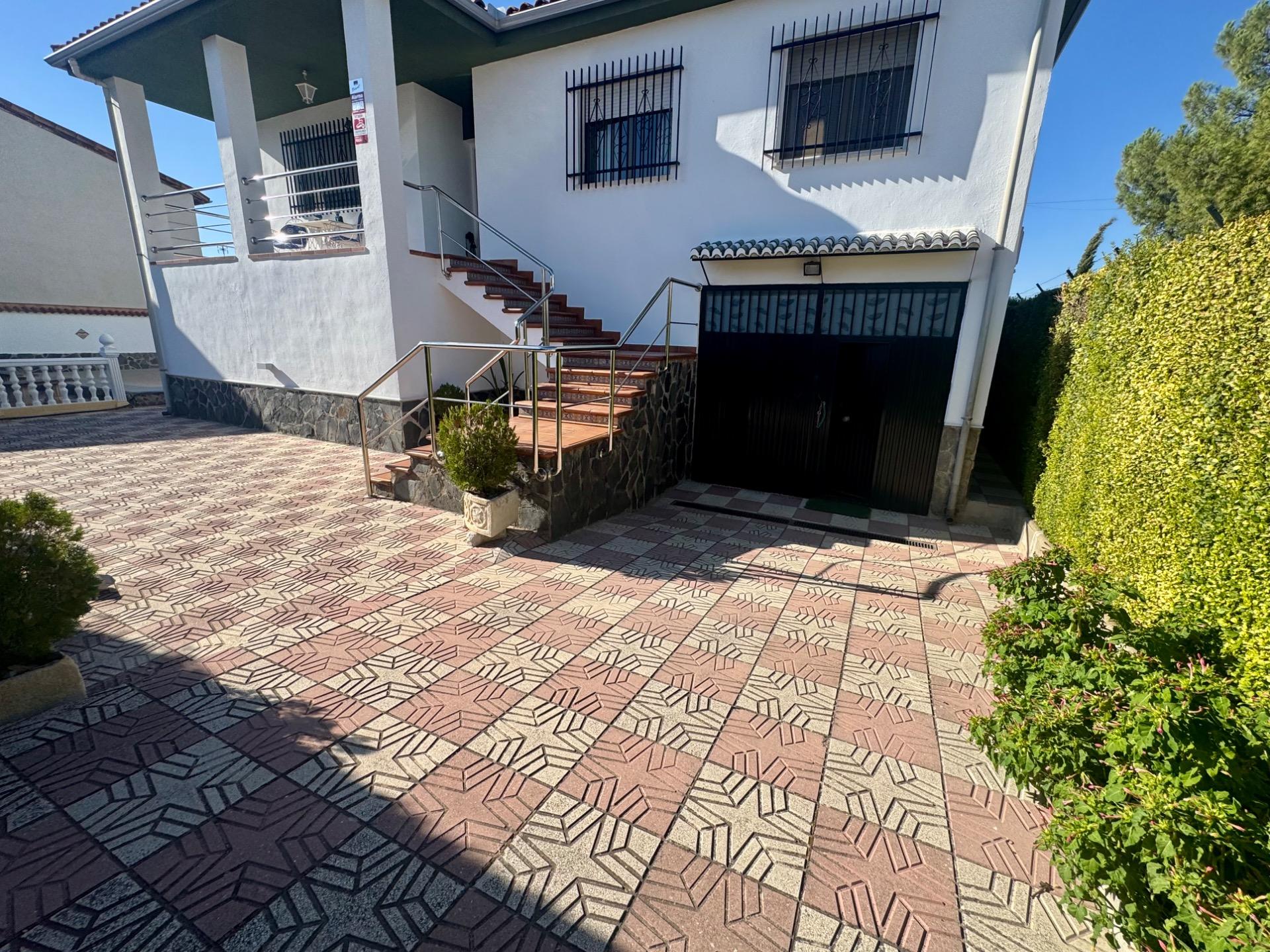 Chalet independiente con gran parcela, piscina privada y gar - foto 21