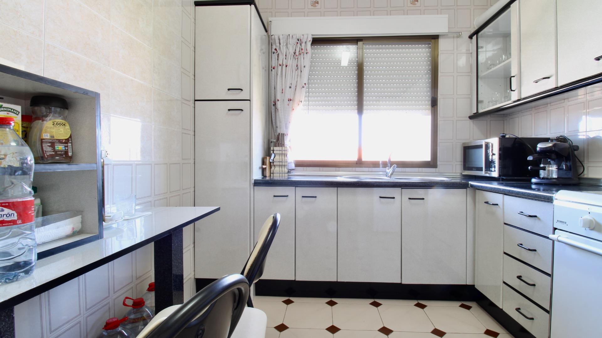Chalet independiente con gran parcela, piscina privada y gar - foto 34