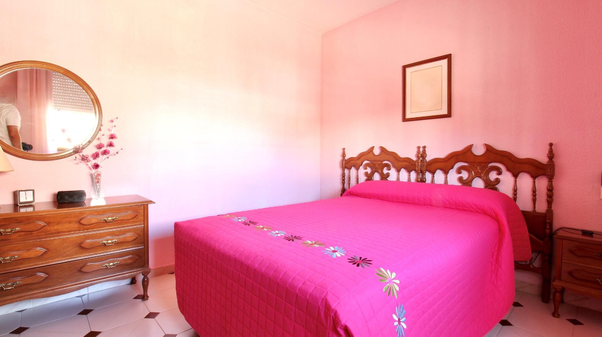 Chalet independiente con gran parcela, piscina privada y gar - foto 48