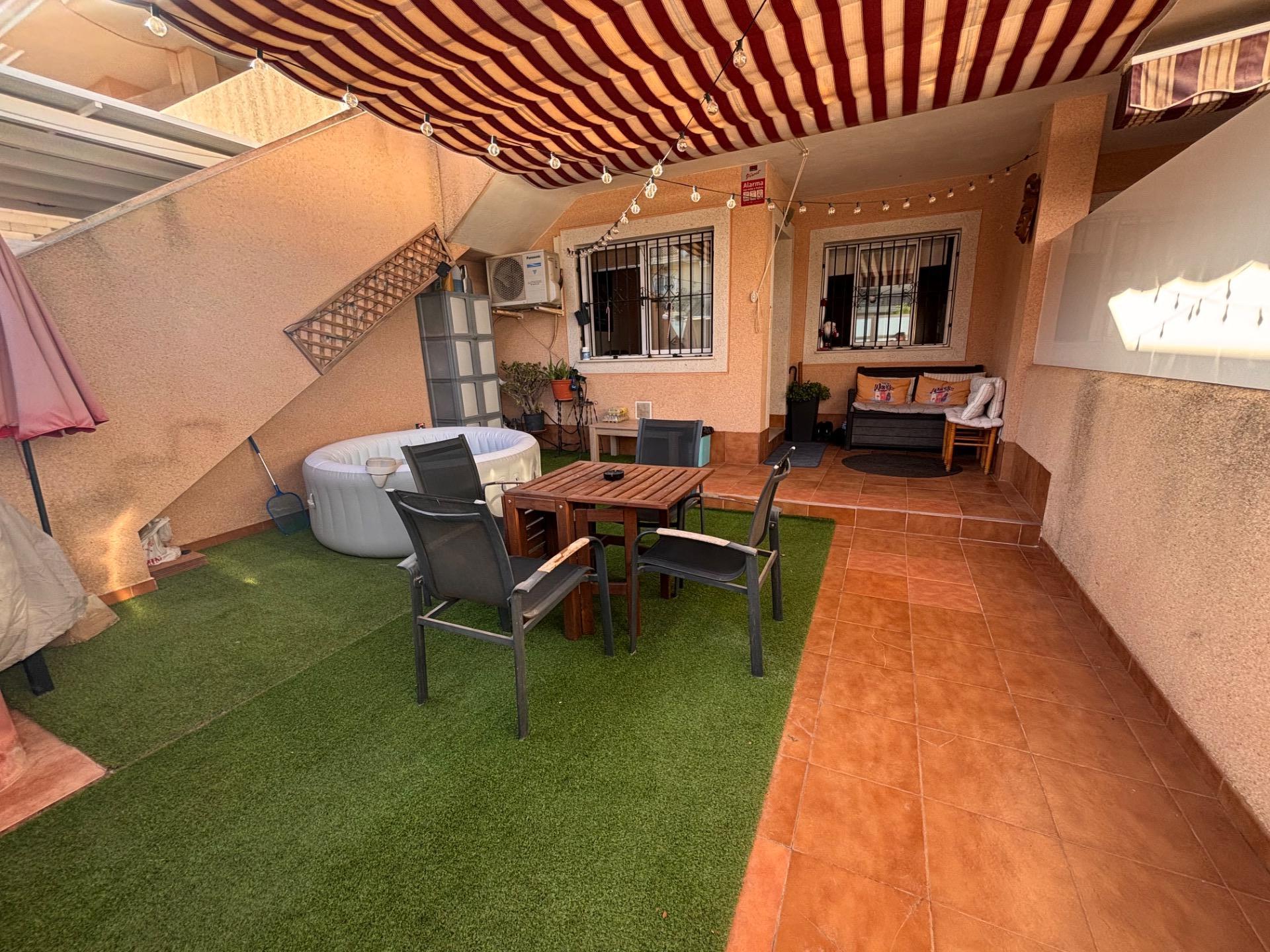 PLANTA BAJA CON PISCINA COMUNITARIA!