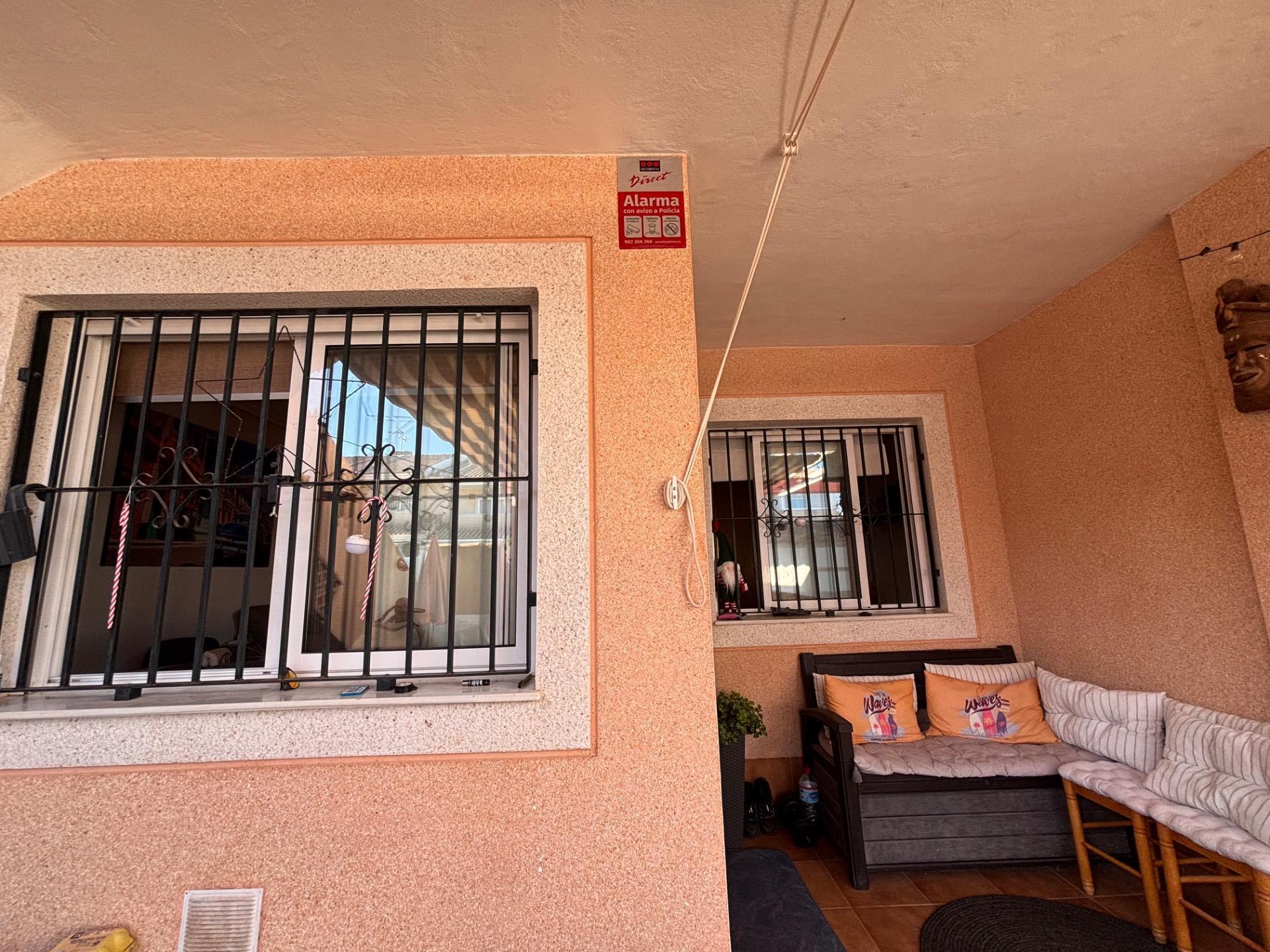 PLANTA BAJA CON PISCINA COMUNITARIA! - foto 3