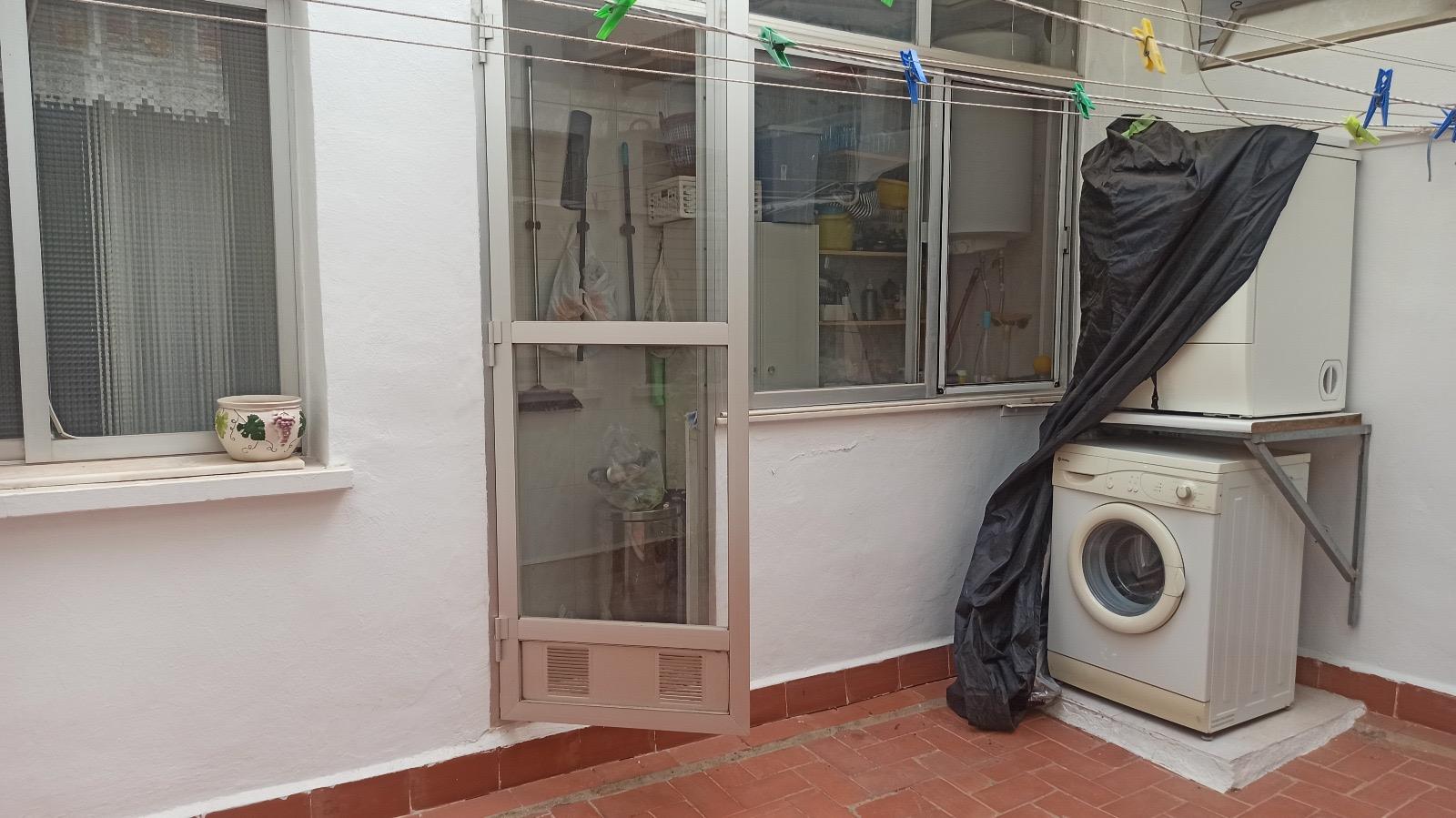 PLANTA BAJA CON GARAJE AL LADO DEL MAR! - foto 7