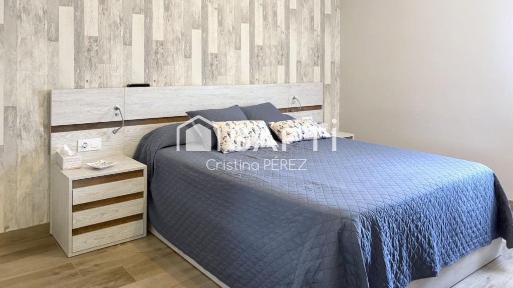 Casa con licencia turística y garaje en Los Pinos - foto 11