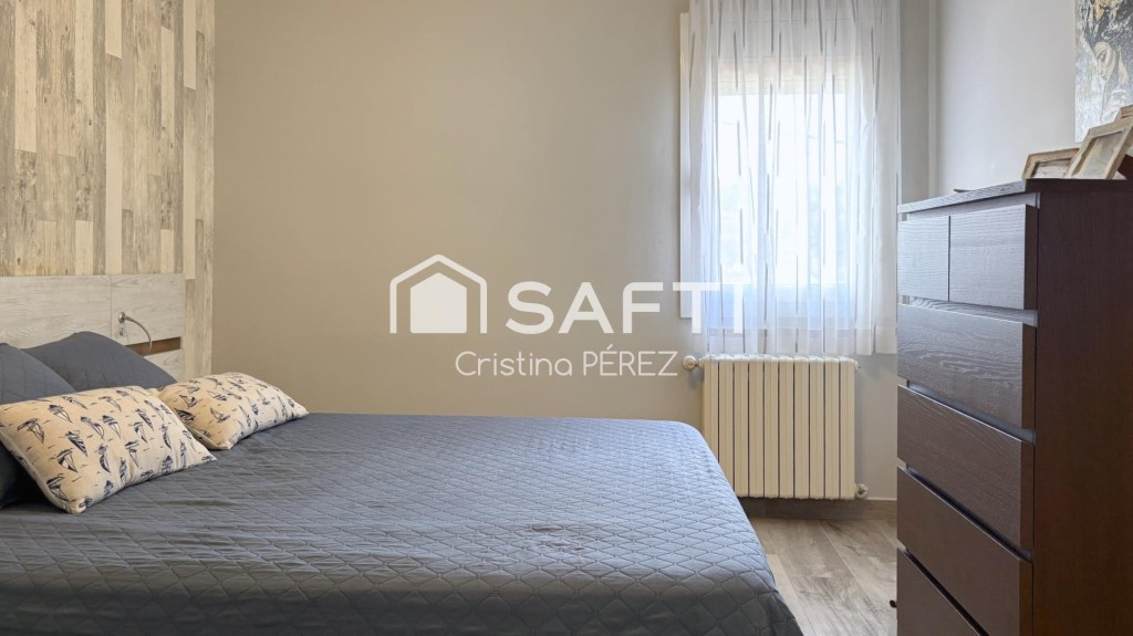 Casa con licencia turística y garaje en Los Pinos - foto 12