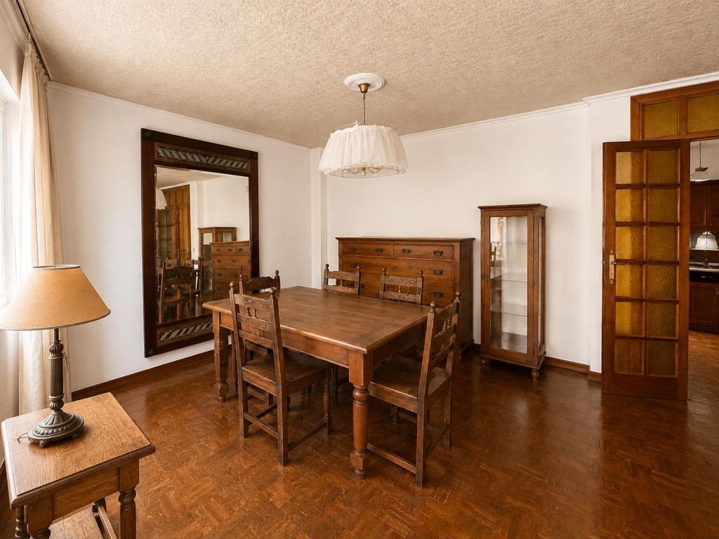 EXTRAORDINARIA VIVIENDA CON 4 habitaciones EN LA ZONA DE EUG - foto 8