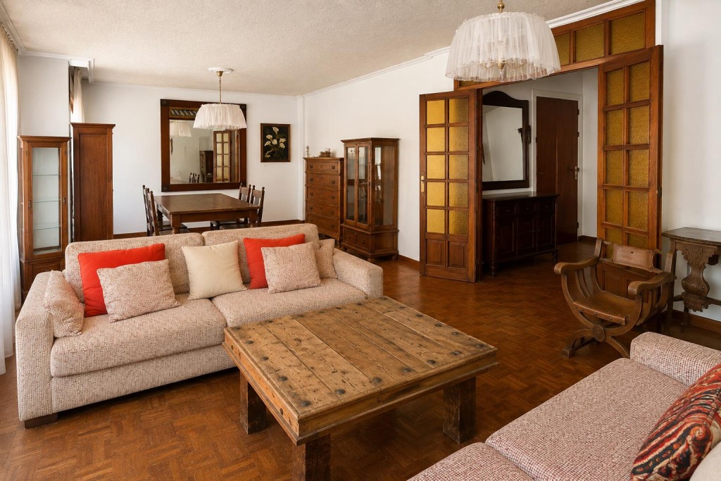 EXTRAORDINARIA VIVIENDA CON 4 habitaciones EN LA ZONA DE EUG - foto 9