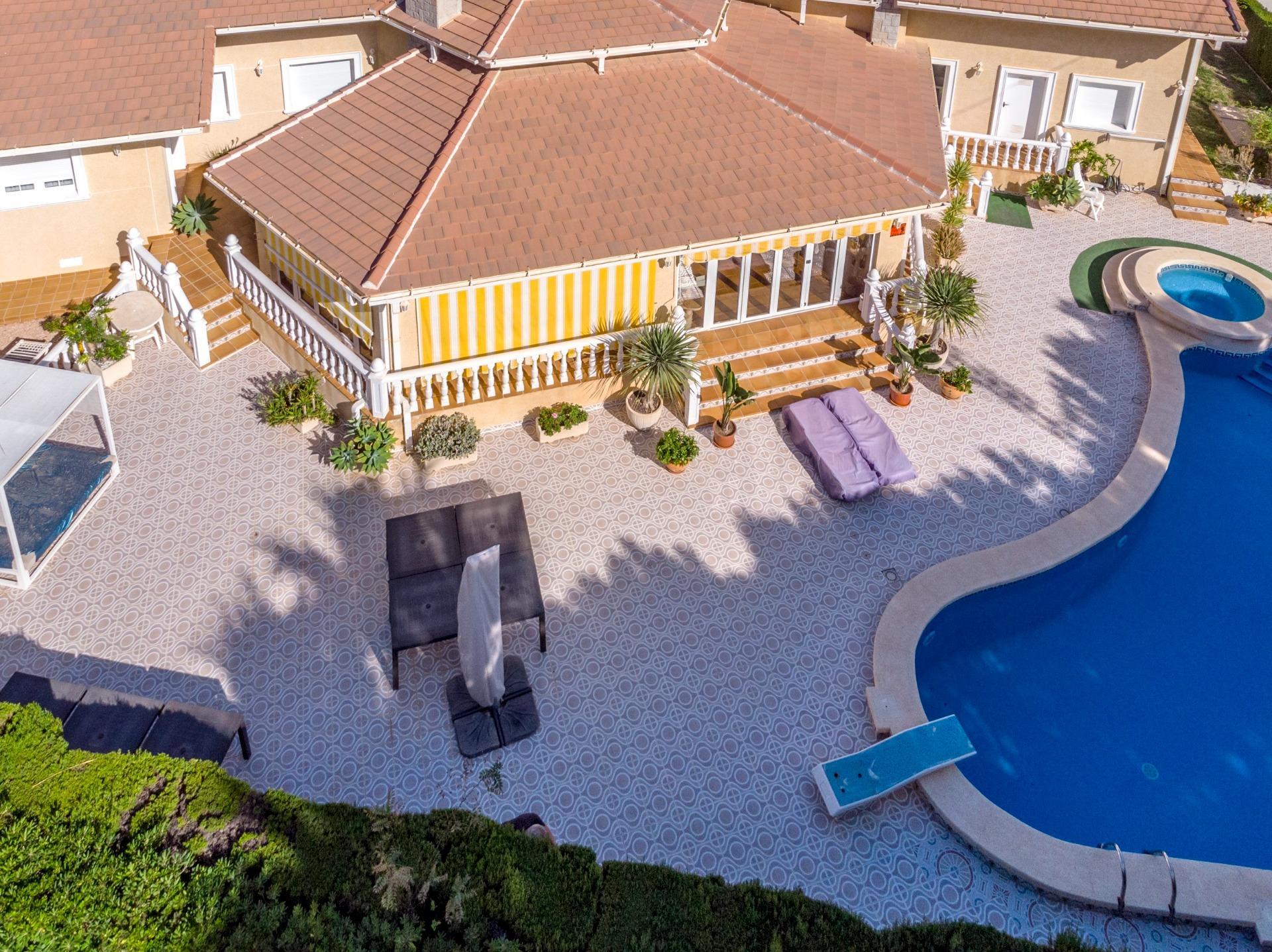 Villa 3 habitaciones 340m² en venta - Costa blanca