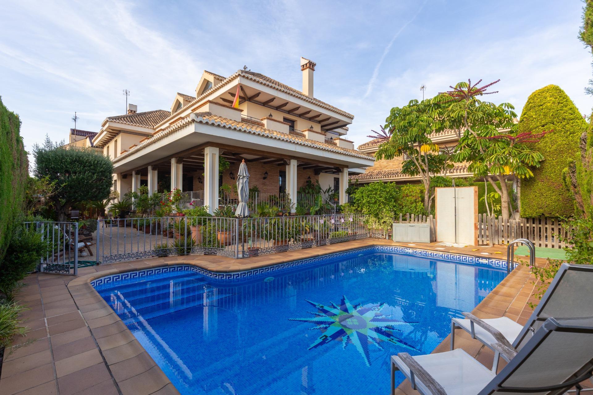 Villa 6 habitaciones 720m² en venta - La veleta