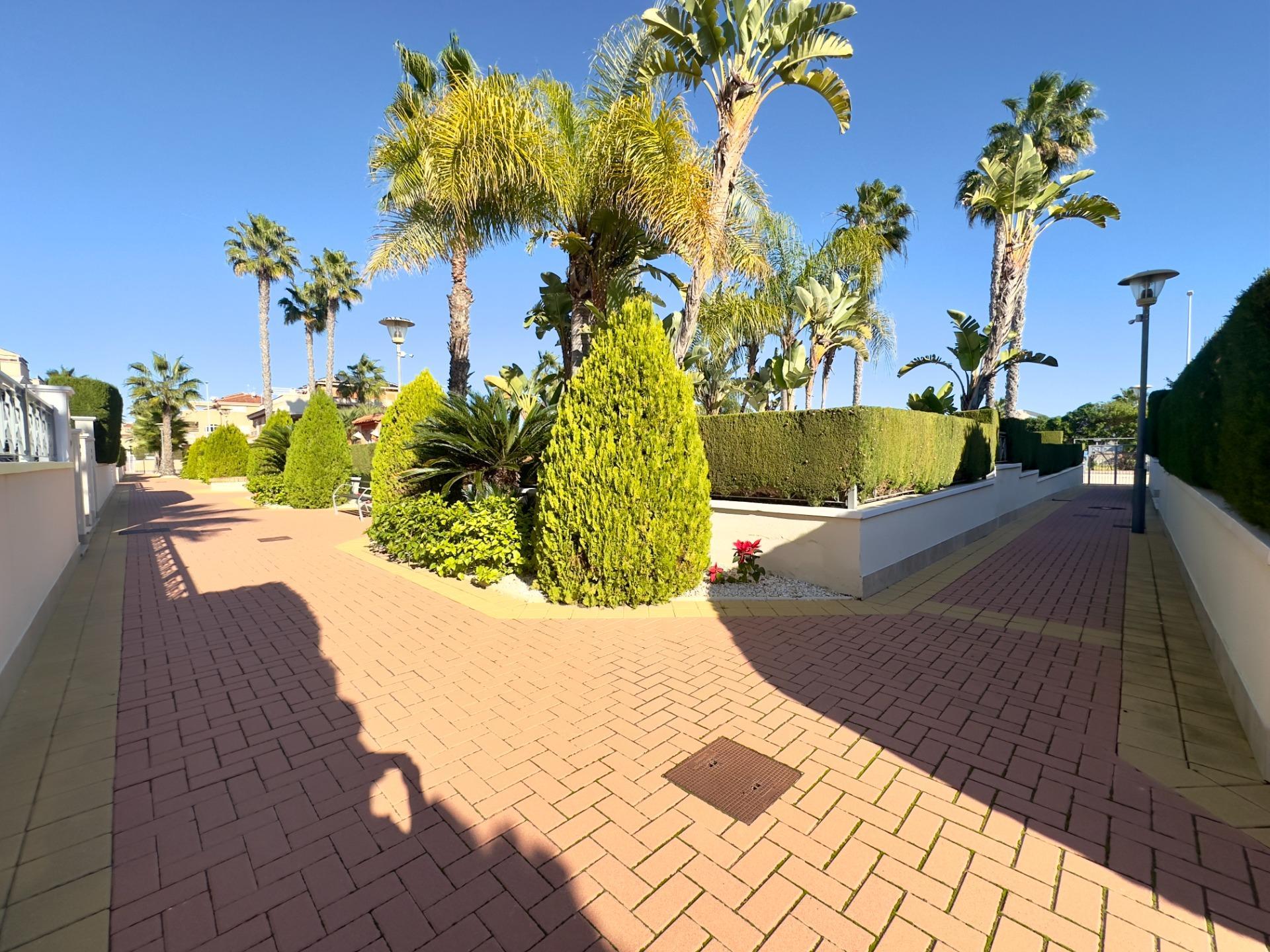 Ático 2 habitaciones 78m² en venta - Punta Prima - foto 46