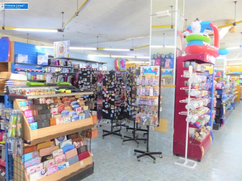 Venta de gran local comercial en La Manga - foto 3