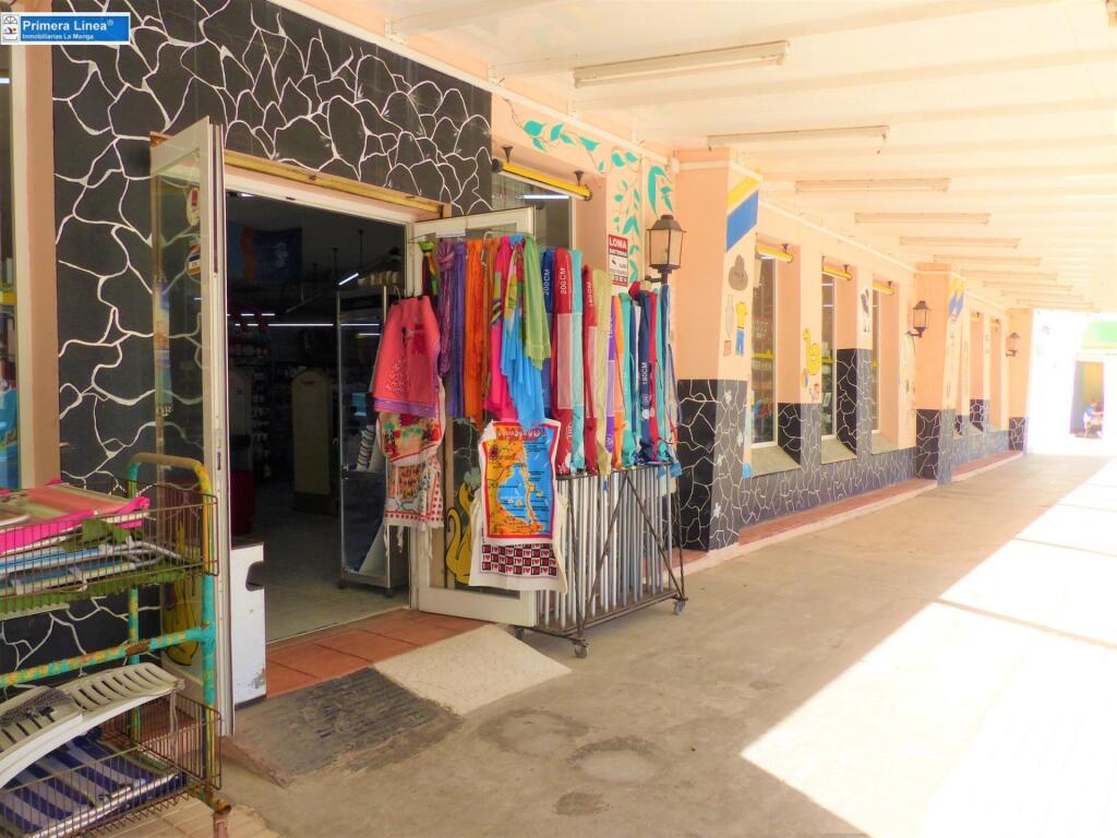 Venta de gran local comercial en La Manga - foto 6