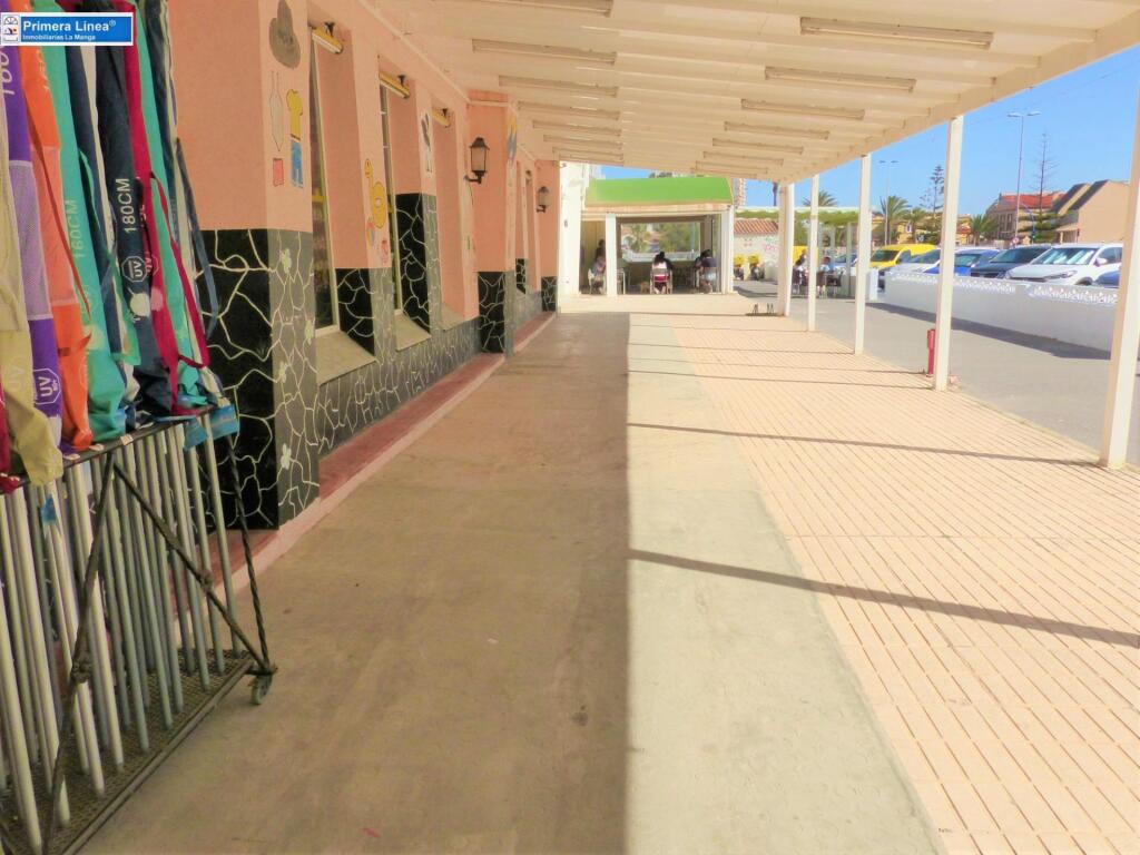 Venta de gran local comercial en La Manga - foto 10