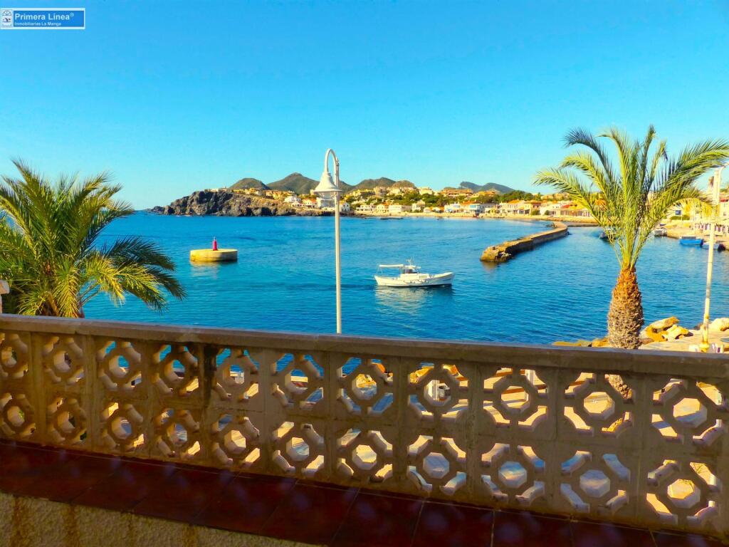 Venta de casa en 1º línea de Mar Mediterráneo en Cabo de Pal - foto 2