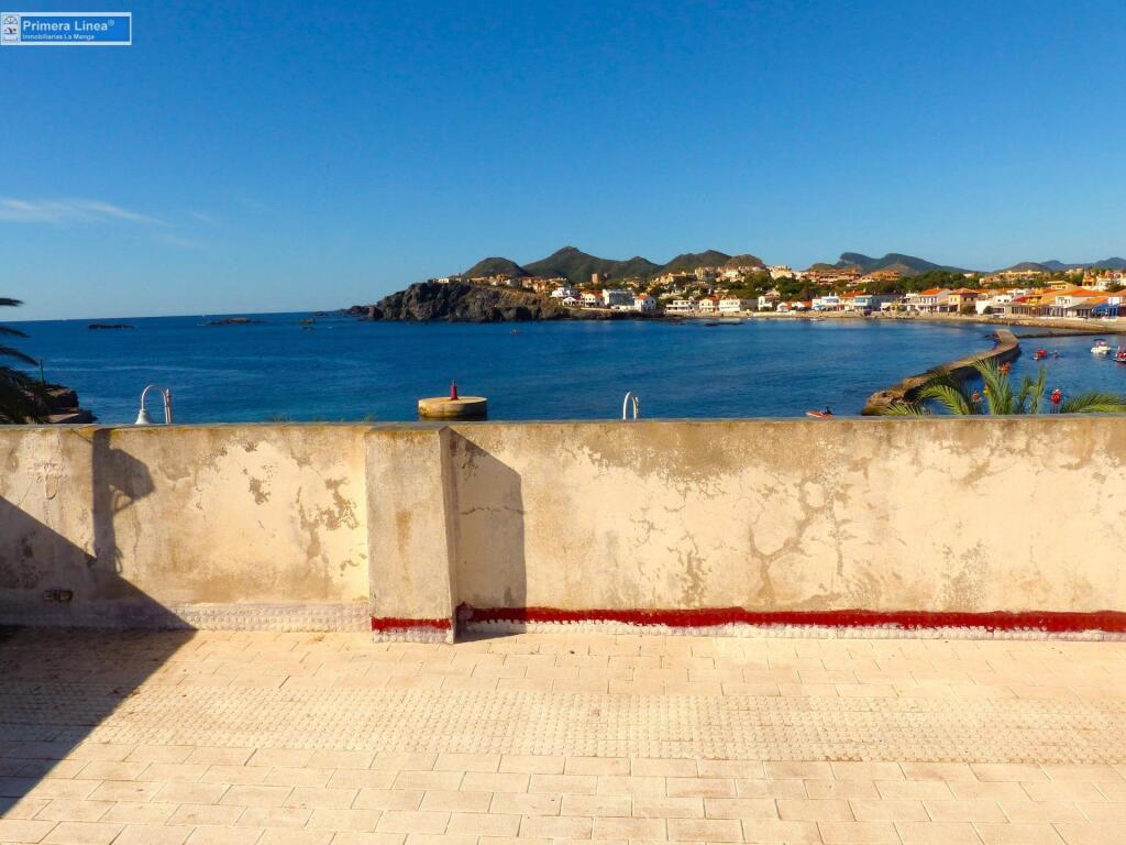 Venta de casa en 1º línea de Mar Mediterráneo en Cabo de Pal - foto 13