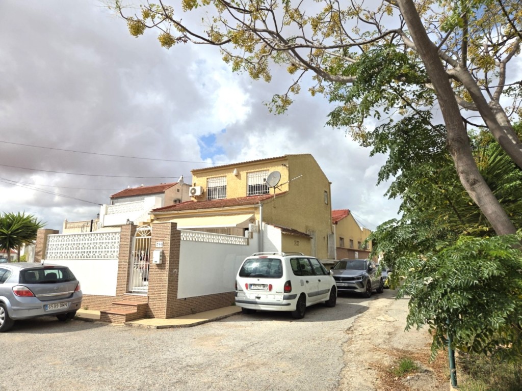 Casa-Chalet en Venta en Torrevieja Alicante