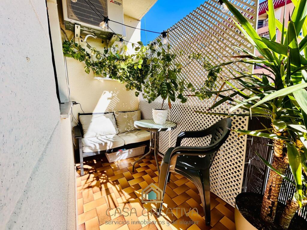 PISO EN VENTA EN GANDIA – AMPLIO, LUMINOSO Y CON GRAN TERRAZ - foto 11