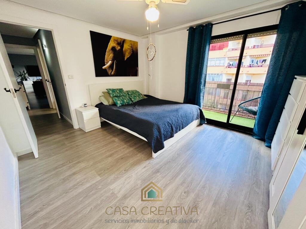 PISO EN VENTA EN GANDIA – AMPLIO, LUMINOSO Y CON GRAN TERRAZ - foto 14