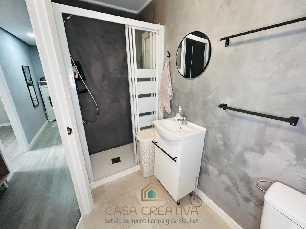 PISO EN VENTA EN GANDIA – AMPLIO, LUMINOSO Y CON GRAN TERRAZ - foto 16