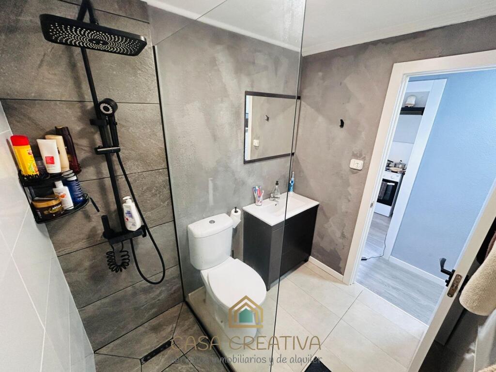 PISO EN VENTA EN GANDIA – AMPLIO, LUMINOSO Y CON GRAN TERRAZ - foto 18