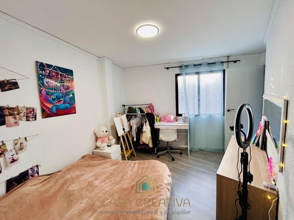 PISO EN VENTA EN GANDIA – AMPLIO, LUMINOSO Y CON GRAN TERRAZ - foto 23