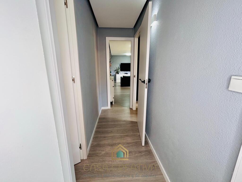 PISO EN VENTA EN GANDIA – AMPLIO, LUMINOSO Y CON GRAN TERRAZ - foto 24