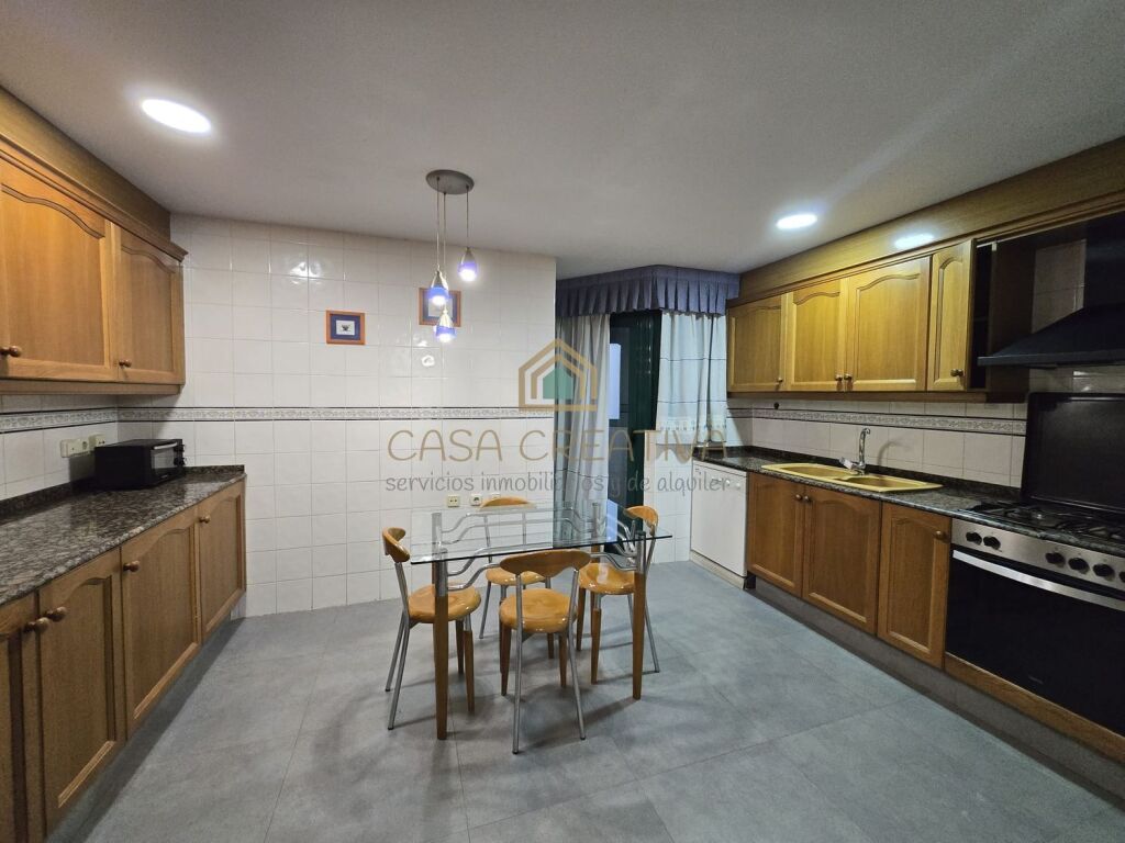 GRAN PISO CON GARAJE Y TRASTERO EN ZONA TORRES DE QUART – VA - foto 16