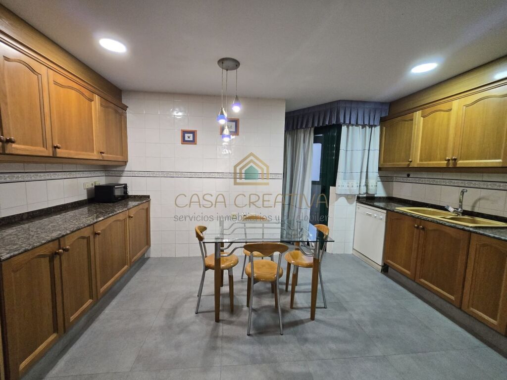 GRAN PISO CON GARAJE Y TRASTERO EN ZONA TORRES DE QUART – VA - foto 18