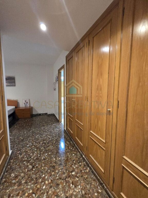 GRAN PISO CON GARAJE Y TRASTERO EN ZONA TORRES DE QUART – VA - foto 30