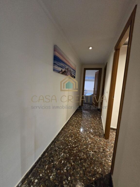 GRAN PISO CON GARAJE Y TRASTERO EN ZONA TORRES DE QUART – VA - foto 37