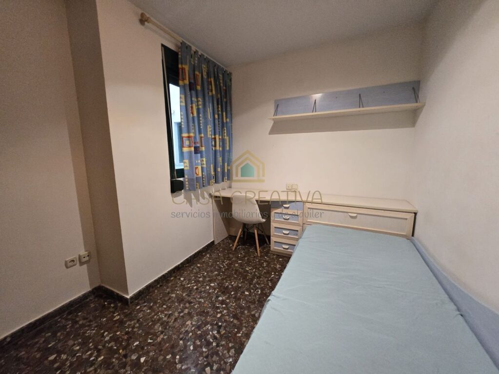 GRAN PISO CON GARAJE Y TRASTERO EN ZONA TORRES DE QUART – VA - foto 45