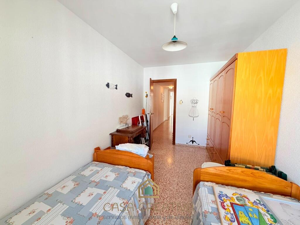PISO EN VENTA EN BARX – AMPLIO, LUMINOSO Y CON TRASTERO -  2 - foto 31