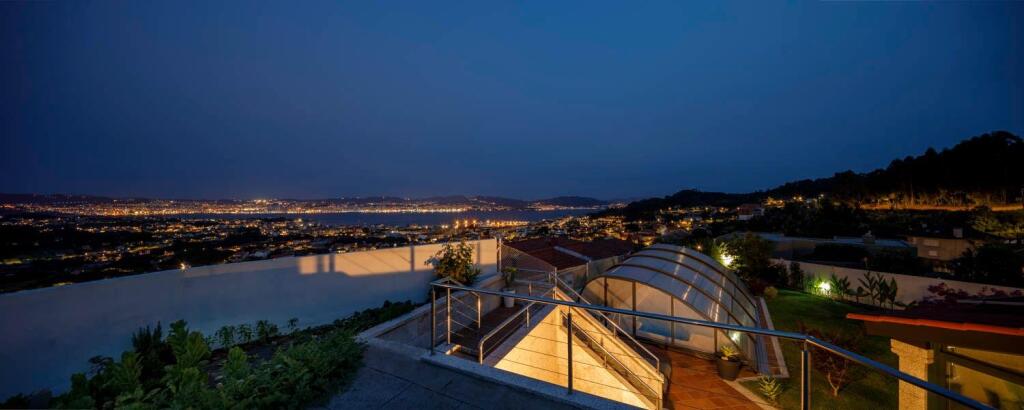 ESPECTACULAR CHALET EN CANGAS DEL MORRAZO - foto 3