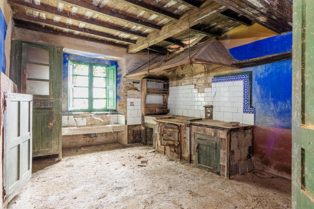 Finca histórica gallega con un potencial infinito cerca de F - foto 4