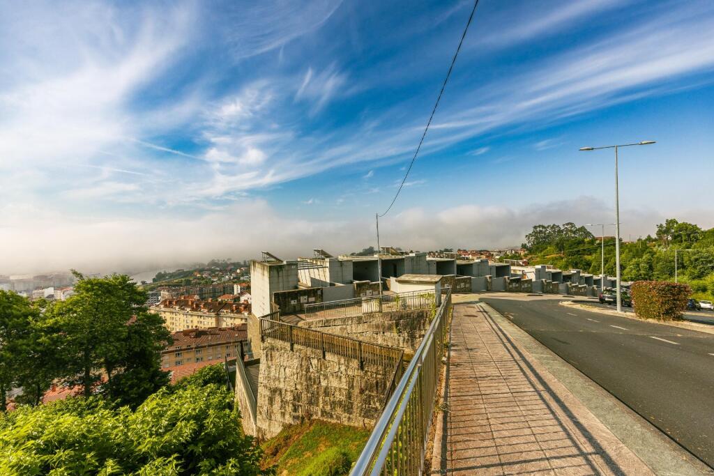 Parcela urbana con impresionantes vistas a la Ría de Ponteve - foto 2