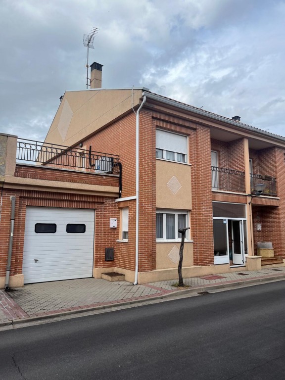 Adosada en Venta en Cabezon De Pisuerga Valladolid