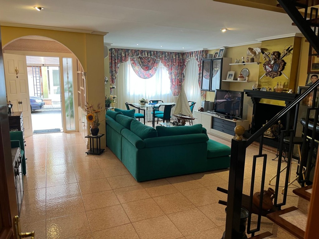 Adosada en Venta en Cabezon De Pisuerga Valladolid - foto 3