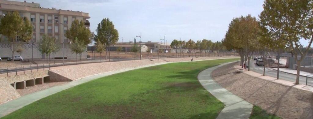 ADOSADOS DE OBRA NUEVA EN PILAR DE LA HORADADA - foto 9