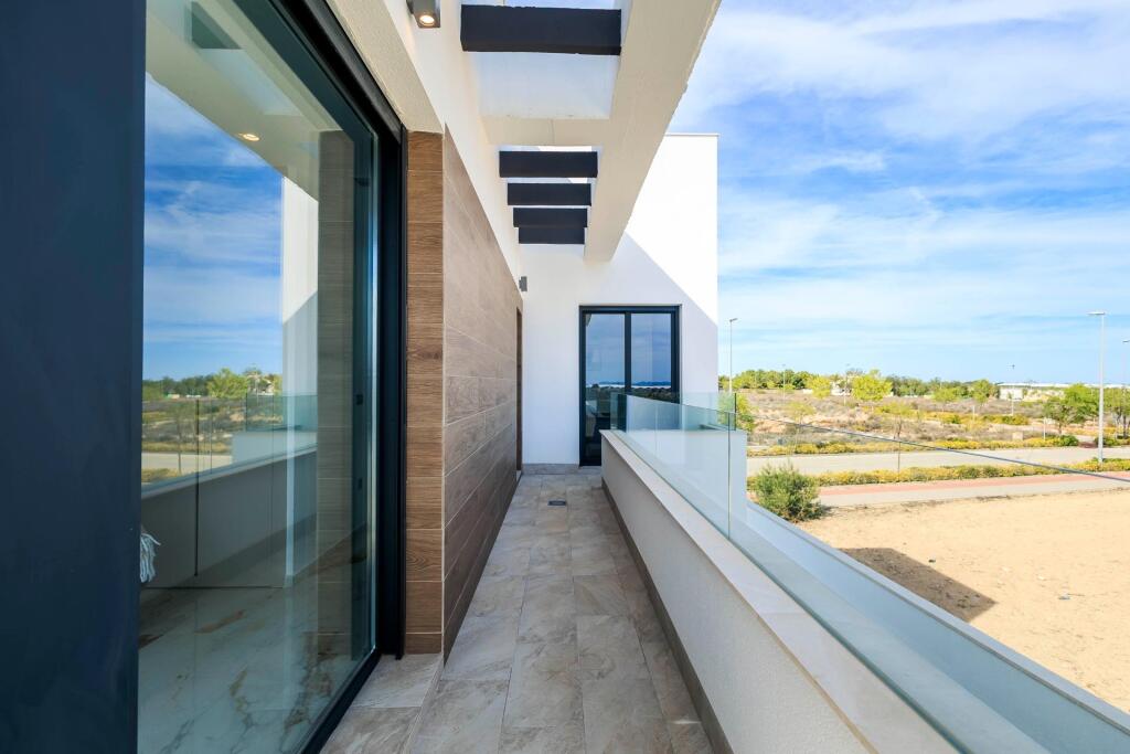 VILLAS DE OBRA NUEVA EN PILAR DE LA HORADADA EN EL CAMPO DE  - foto 32
