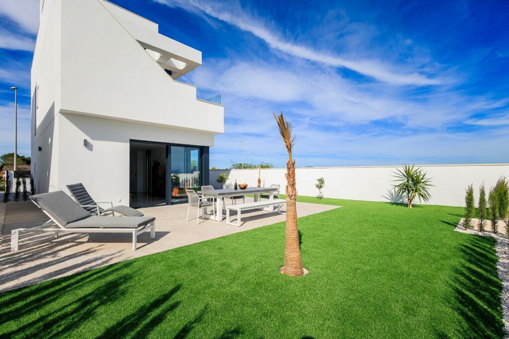 VILLAS DE OBRA NUEVA EN PILAR DE LA HORADADA EN EL CAMPO DE  - foto 47